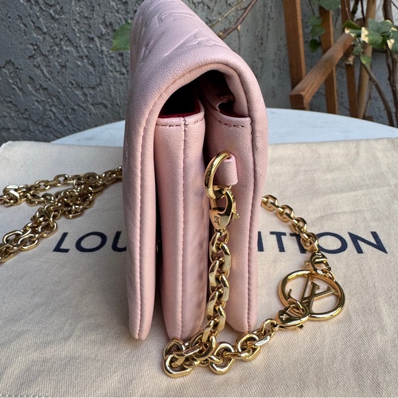 Louis Vuitton Empreinte Pochette Coussin Crossbody - Picture 8 of 16